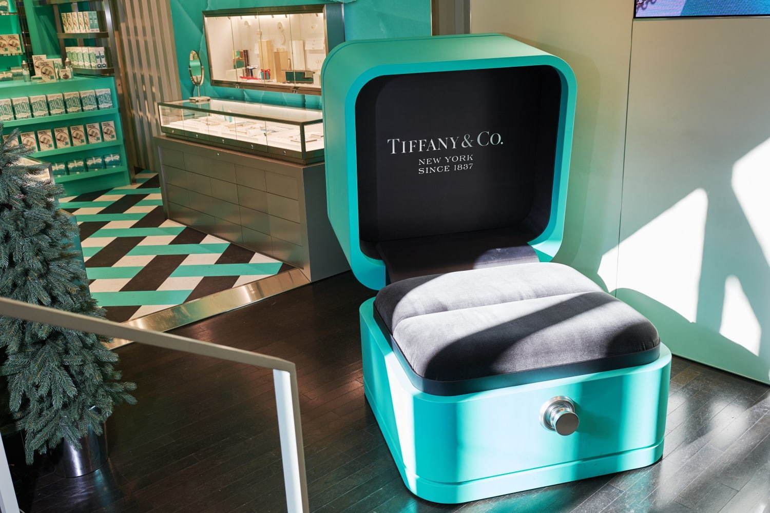 ティファニー“ネコ”モチーフのハート型チャーム、原宿キャット