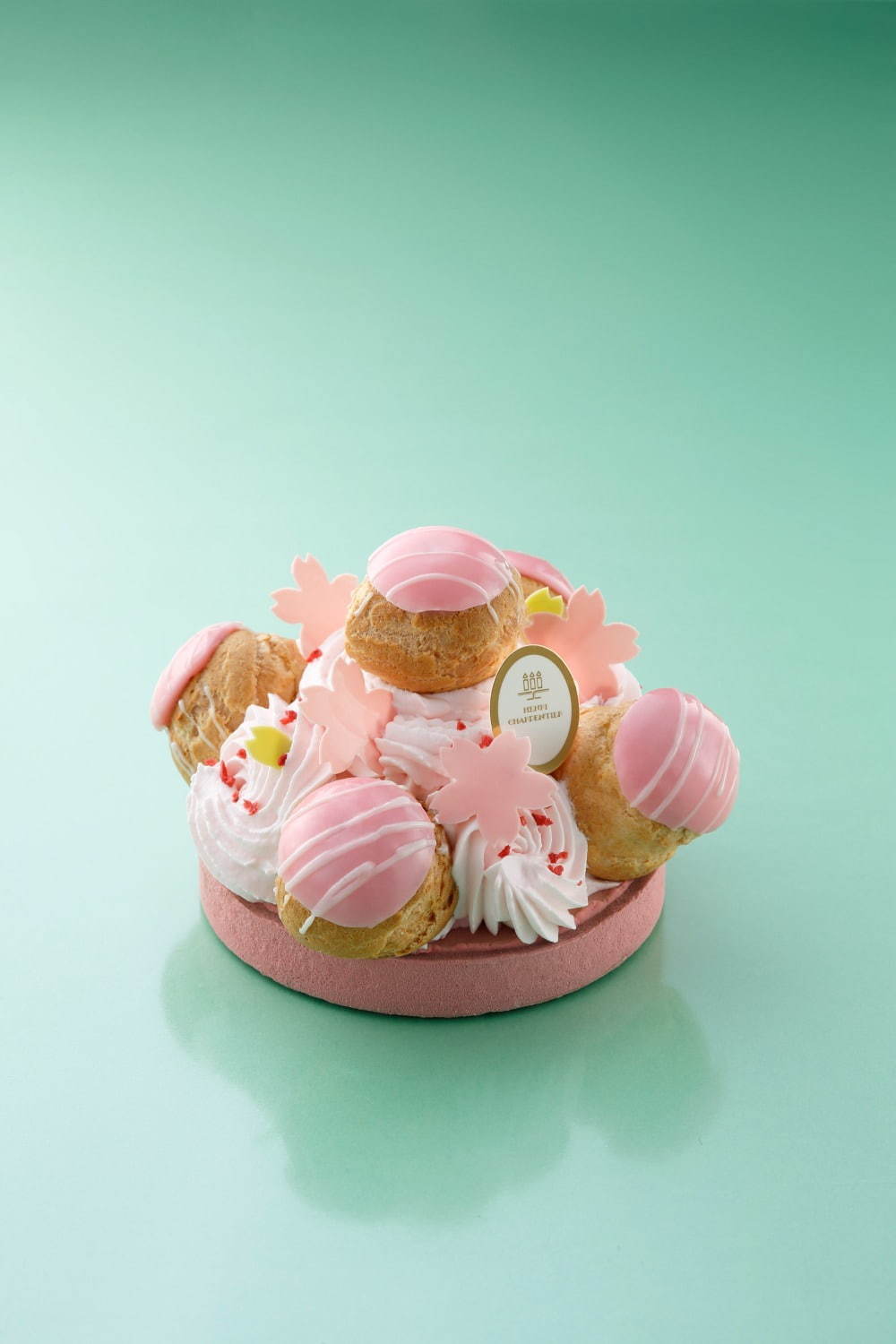 あべのハルカス近鉄本店の桜＆イースタースイーツ、うさぎの耳つき