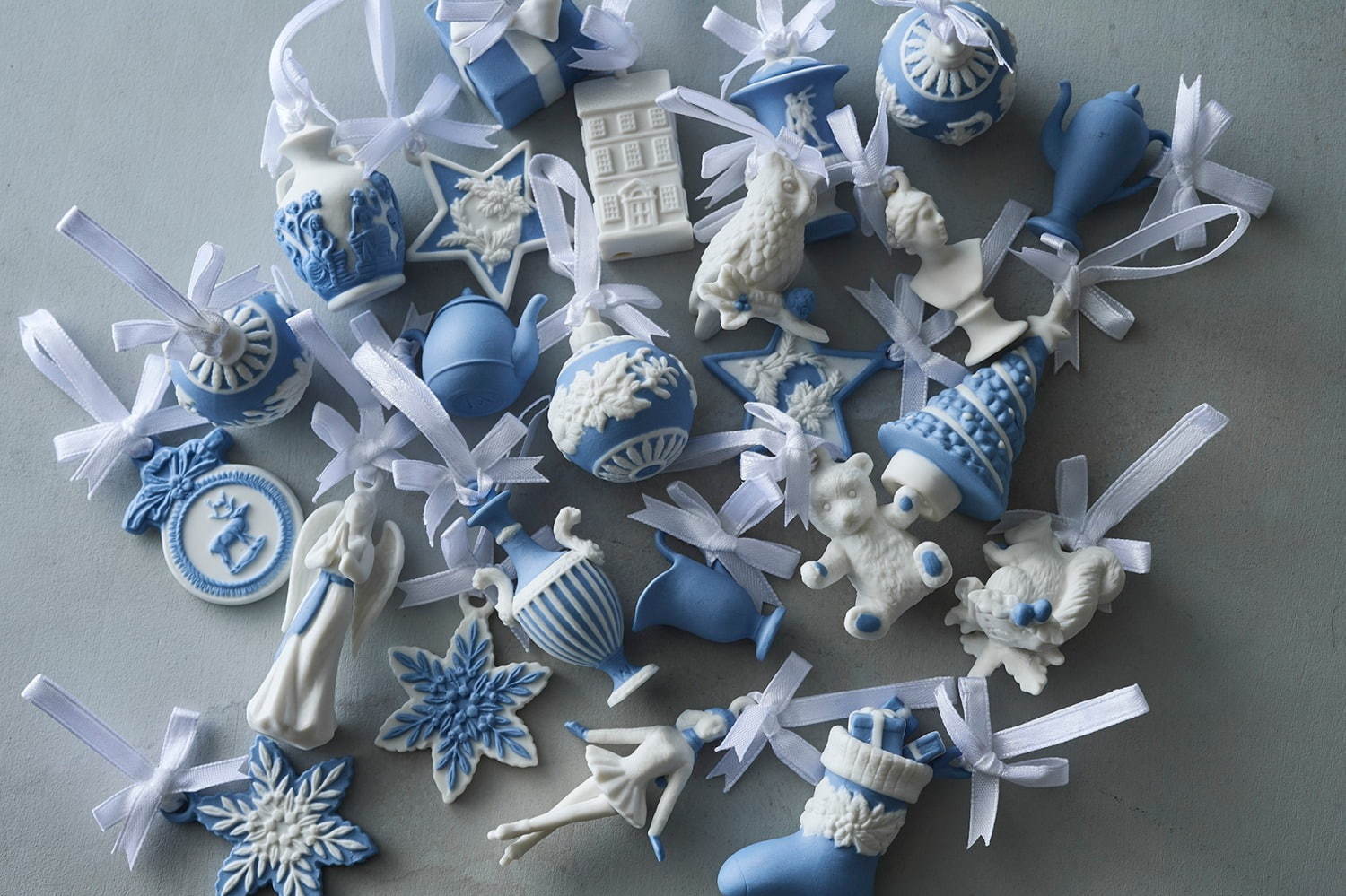 ウェッジウッド“ミニオーナメント入り”「アドベントカレンダー