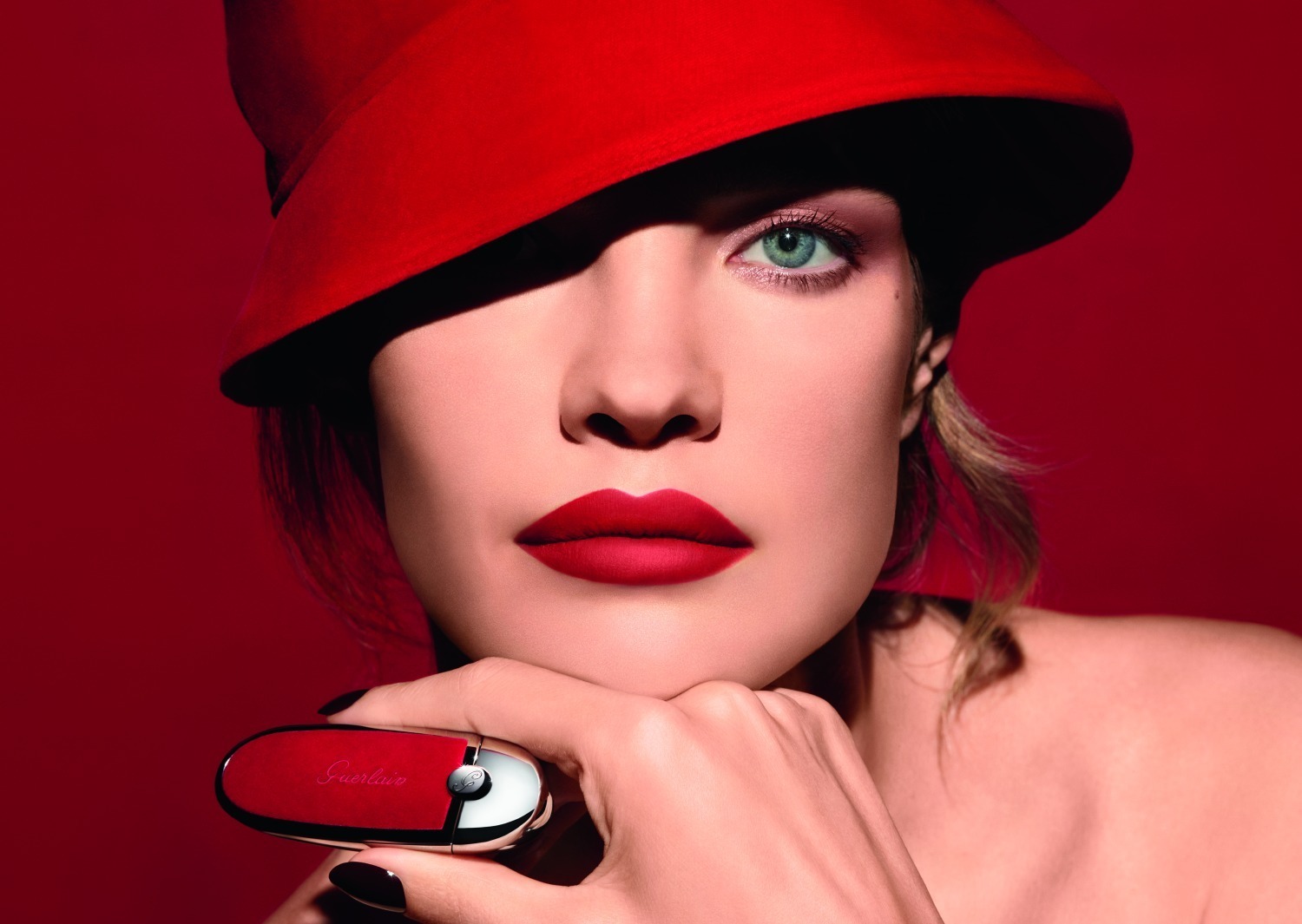 ゲラン2022年春コスメ、“ミツバチ”モチーフの「レッドリップ