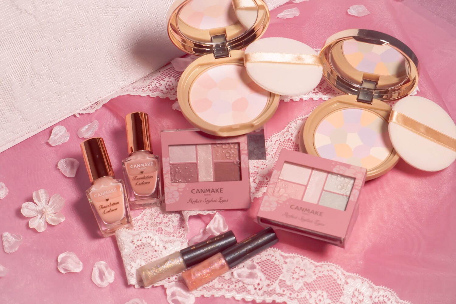 キャンメイク22年春コスメ、カラフルマシュマロフィニッシュパウダー