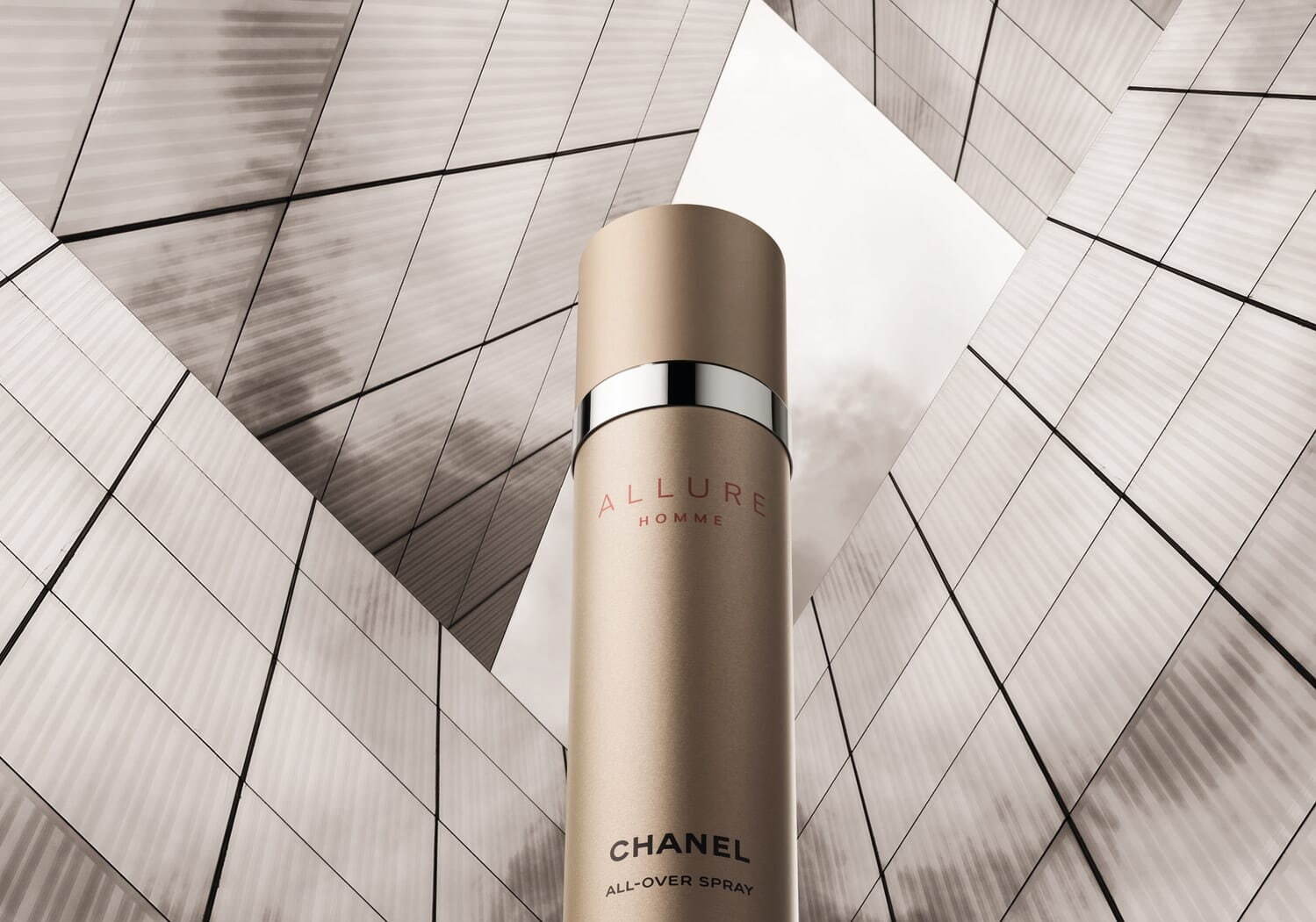 シャネル人気メンズフレグランス「アリュール オム」が、爽やかに香る