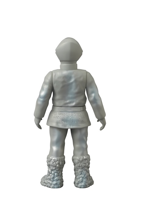 アンダーカバー発のヒーロー「アンダーマン」が立体化 ソフビ発売