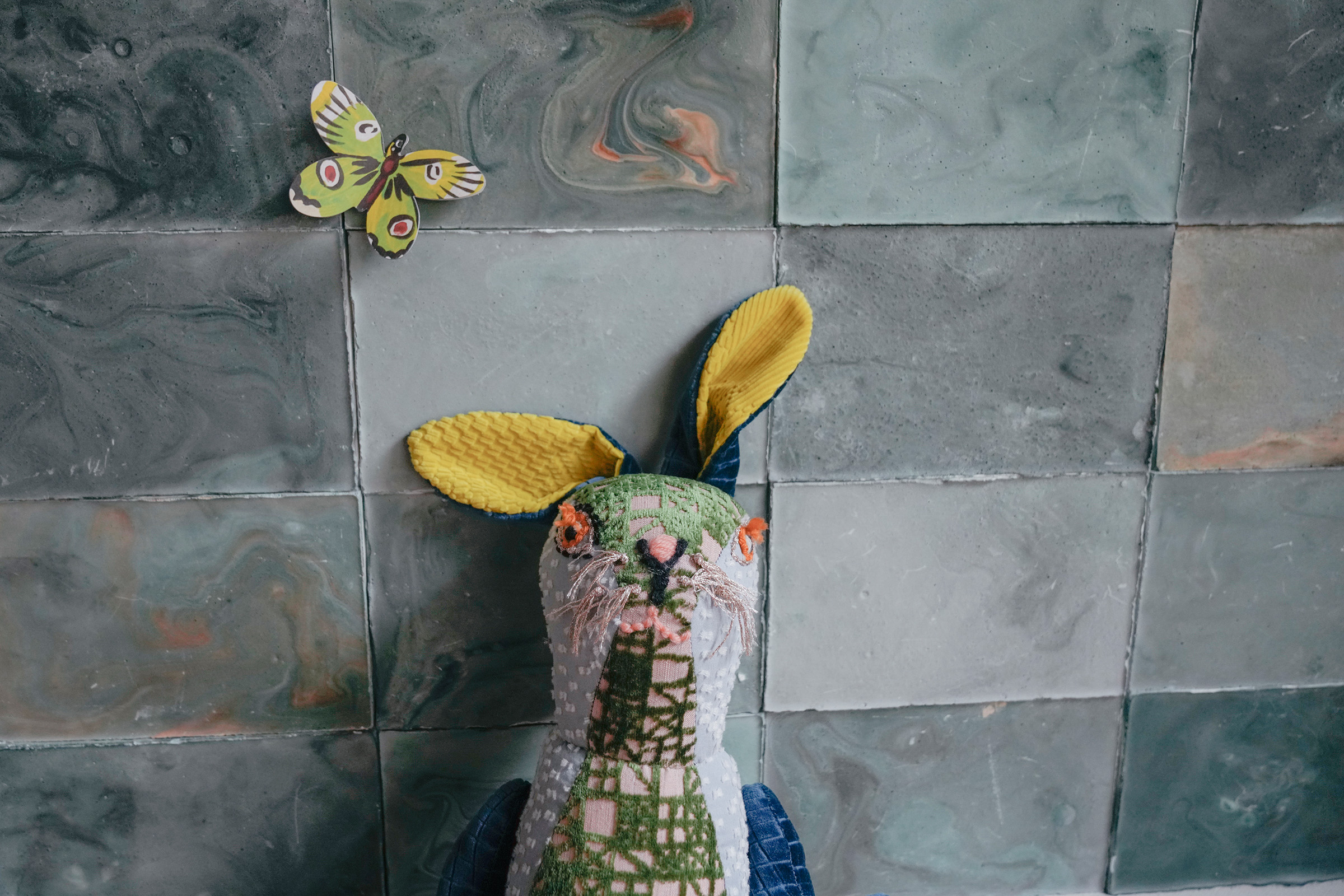 ミナ ペルホネン」がナタリー・レテと4年ぶりコラボ ノスタルジックな