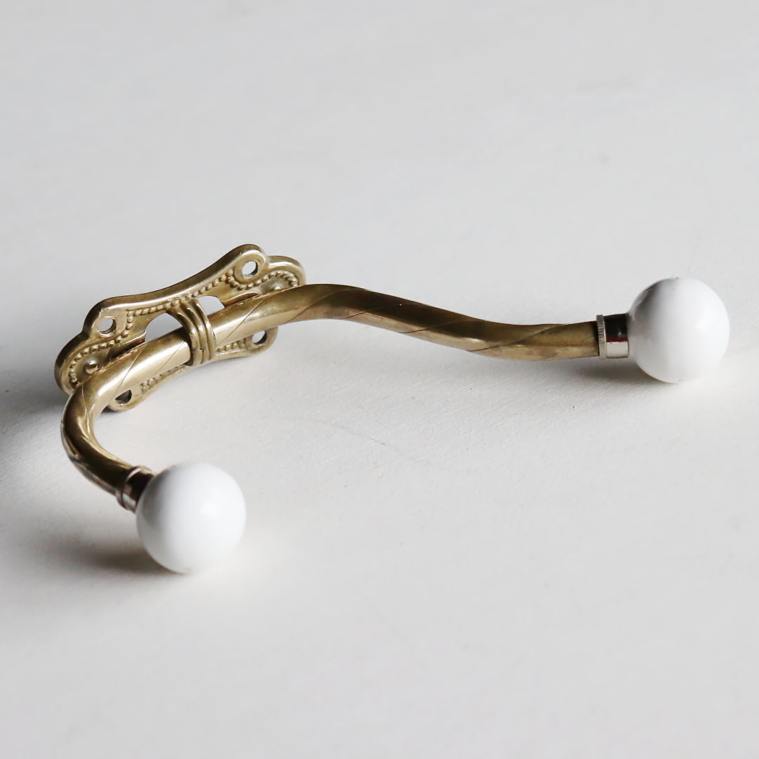 USAヴィンテージ真鍮&陶器製コートフック｜アンティーク建具金物壁掛