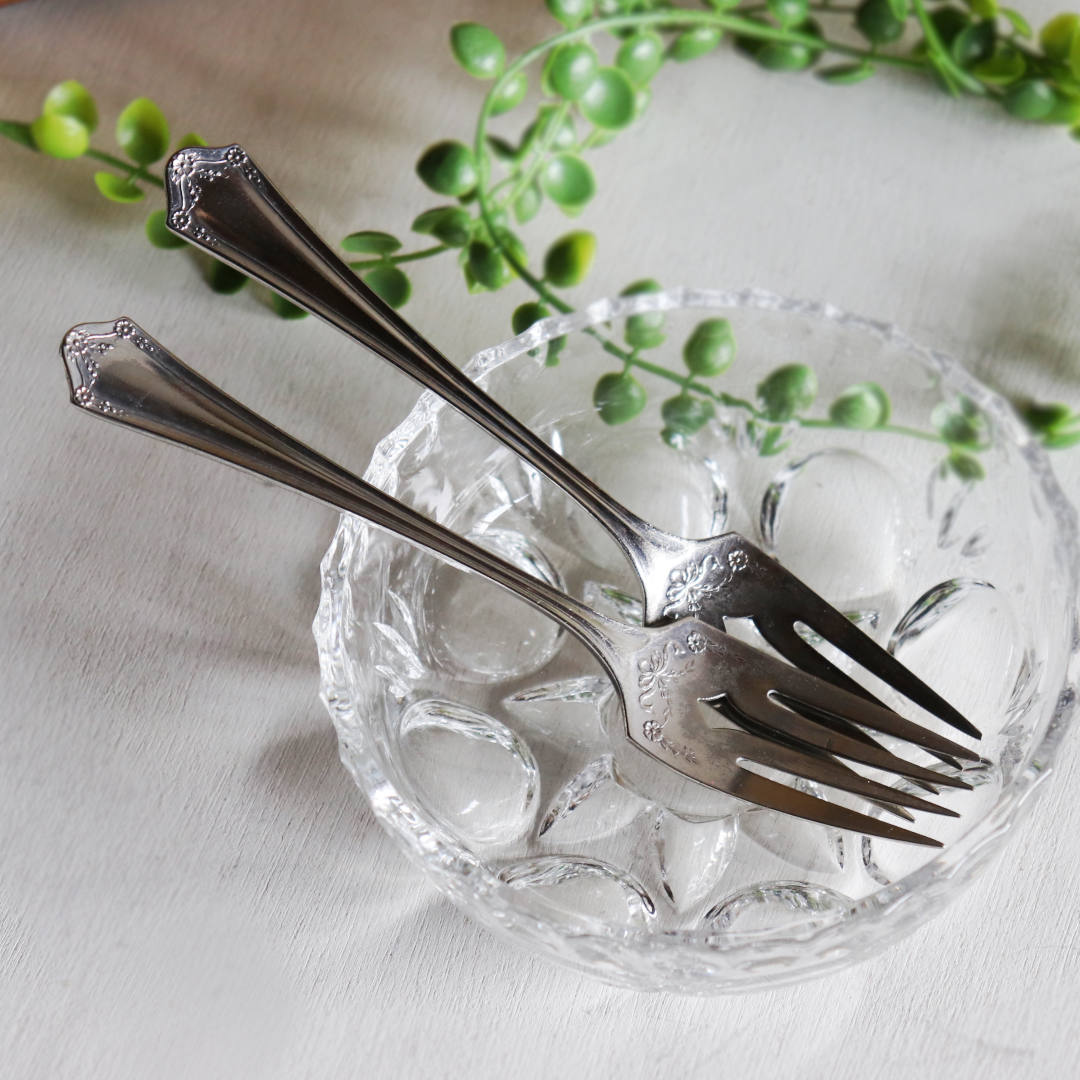 USAアンティークシルバープレートサービングフォーク2点セット・リボン