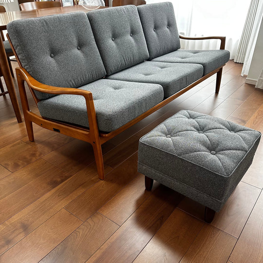 カリモク60 Kチェア2シータースタンダードブラック（ウォールナット色