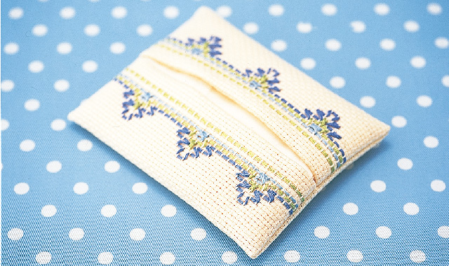 模様と糸のグラデーションが美しい、スウェーデン刺繍のやり方