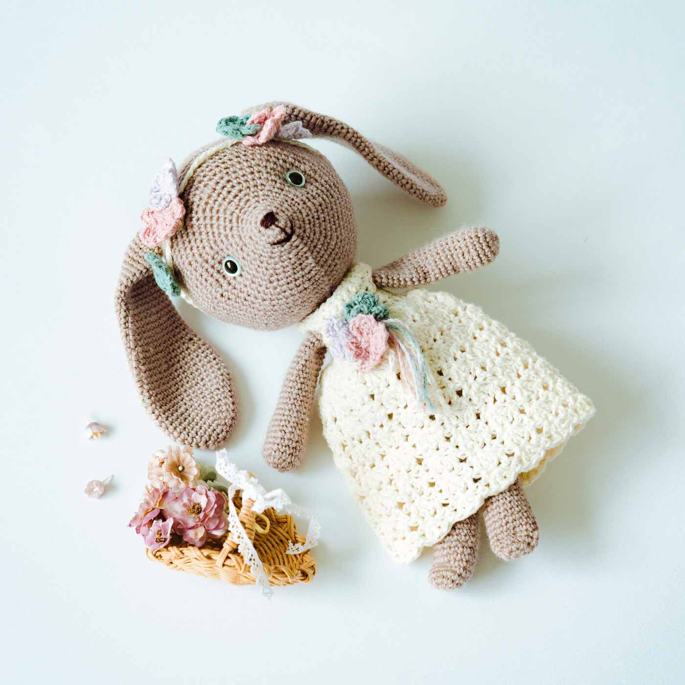 おしゃれが大好き 編みぐるみ（たれ耳うさぎ）｜Couturier[クチュリエ