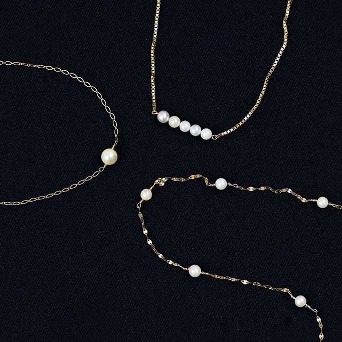 日本職人が仕立てるパールネックレスに宿る、普遍的な美しさを日常に