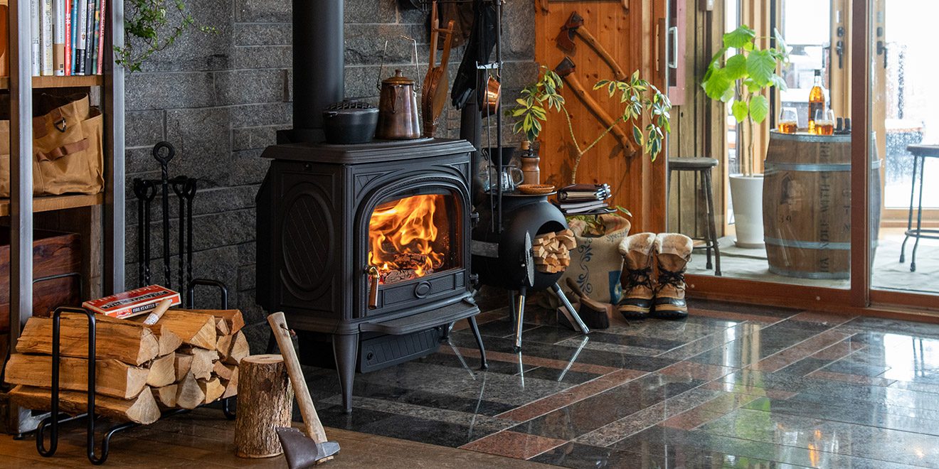 薪ストーブ｜薪ストーブ・煙突｜製品を見る｜薪⽕の総合商社