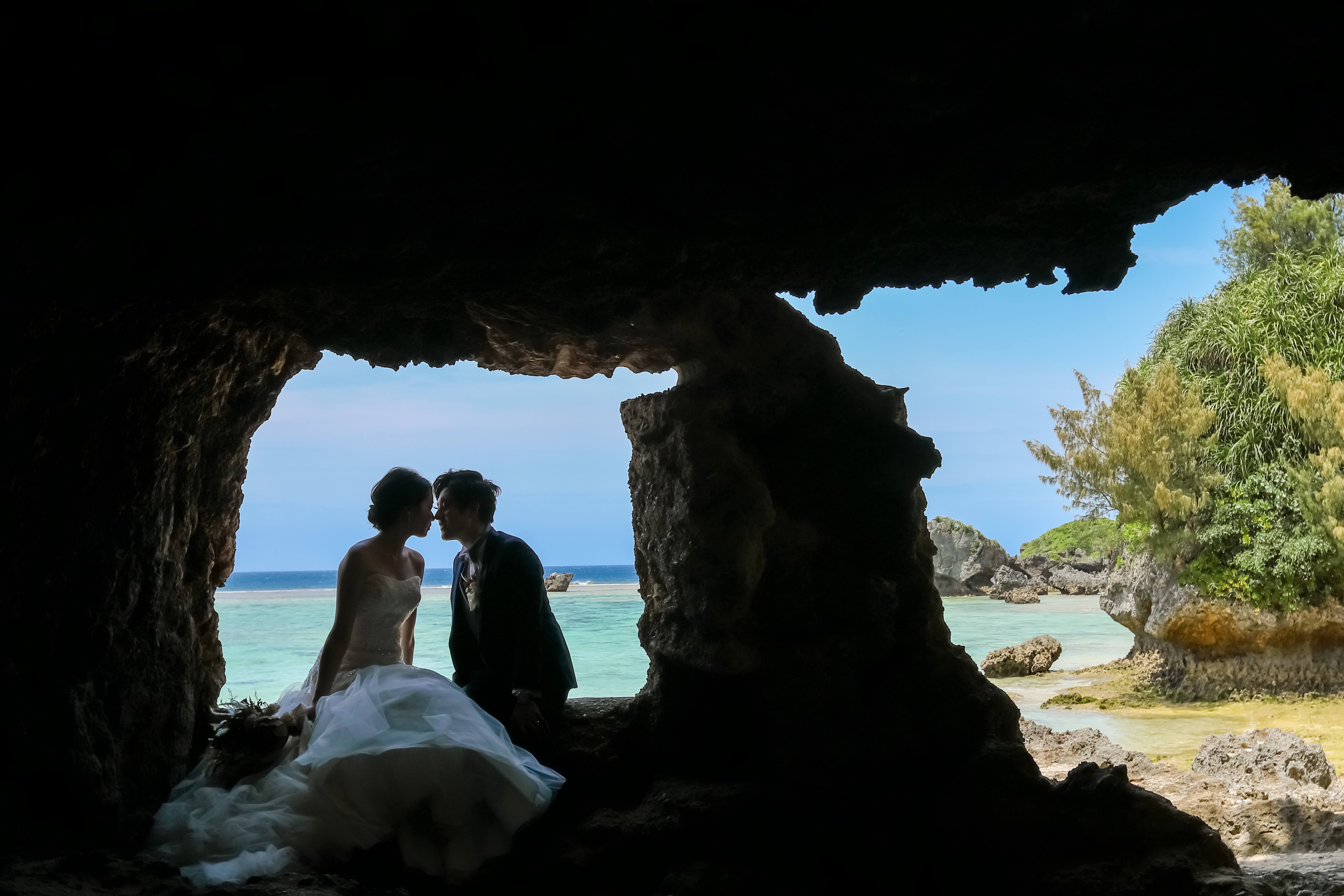 真栄田岬で沖縄PHOTO WEDDING!! ＜ビーチ撮影編＞ | リゾート