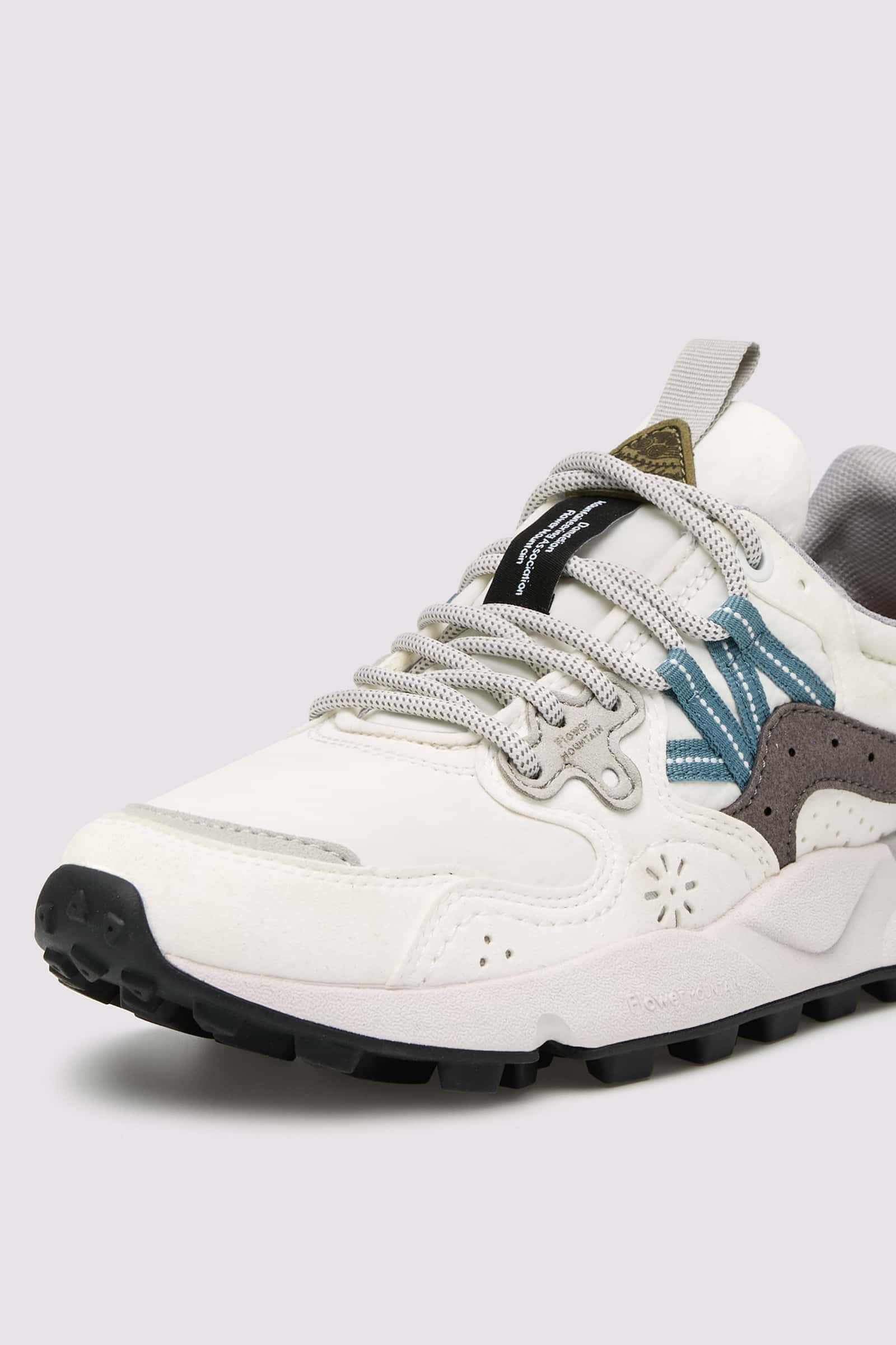 Shop Flower Mountain YAMANO 3 UNI KAISO Sneakers in White-Grey