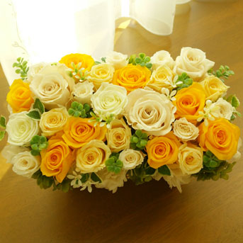 イエローローズ - 東京へ贈るスタンド花ならフラワーショップリラ東京