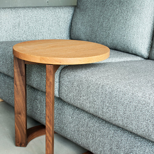 美しい円型の2種の無垢材を使用したWK30 サイドテーブル | その他