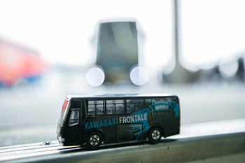 トミカ 川崎フロンターレオフィシャルチームバス」再販売のお知らせ