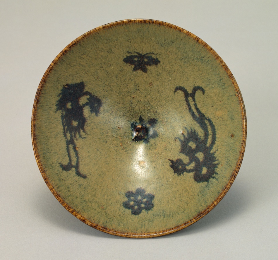 玳皮釉双鸞文碗 | 吉州窯 | 収蔵品詳細 | 作品を知る | 東京富士美術館