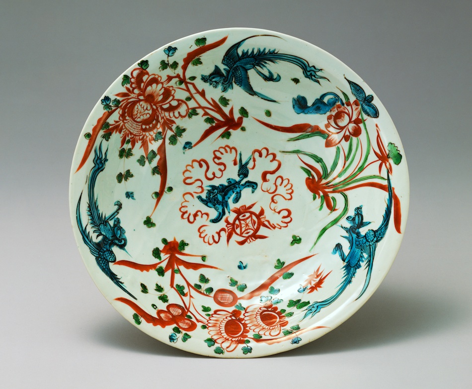 五彩獅子鳳凰文盤 | 漳州窯 | 収蔵品詳細 | 作品を知る | 東京富士
