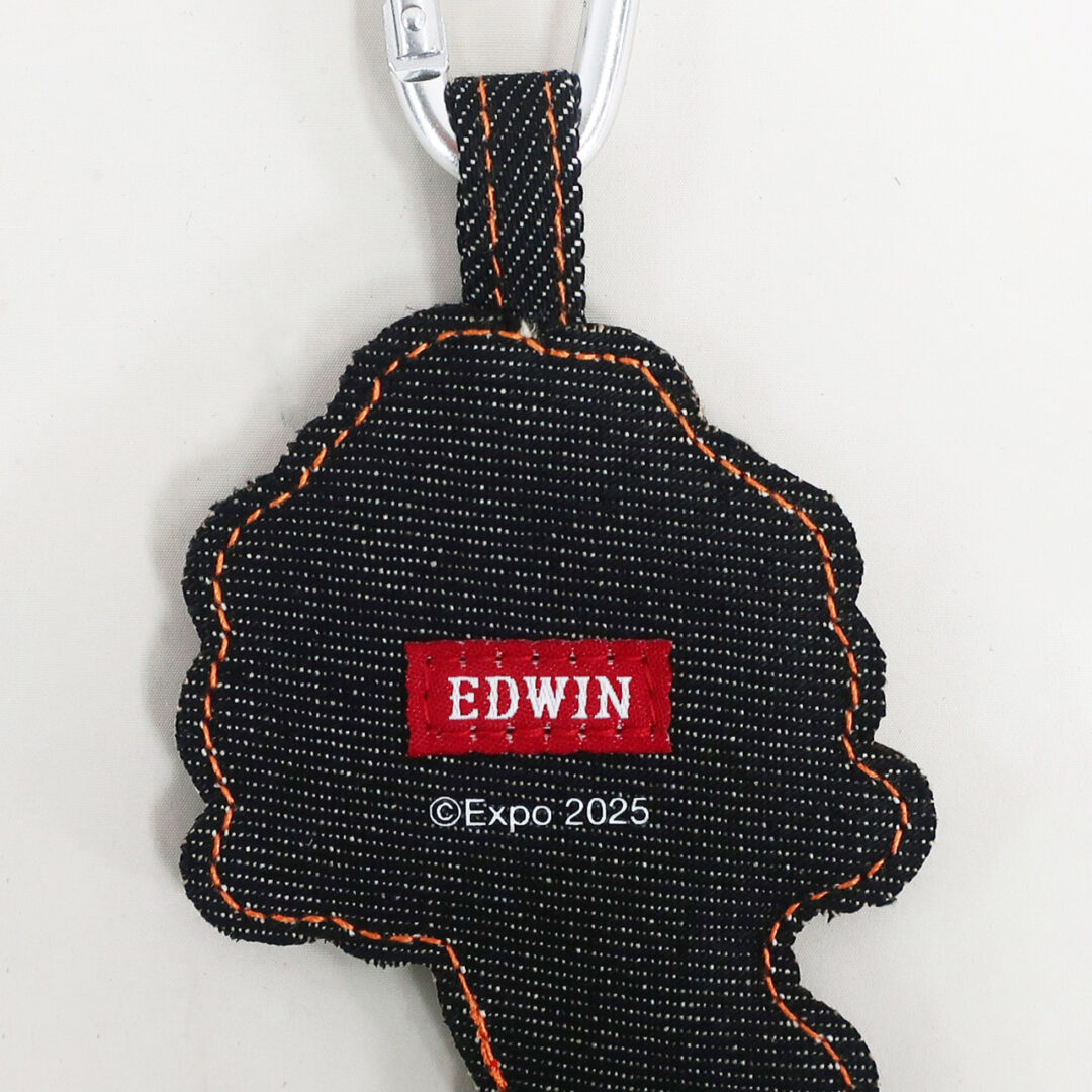 大阪・関西万博公式キャラクター「ミャクミャク」と老舗デニムブランド