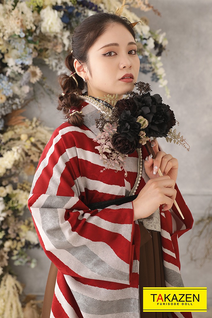 モード 赤/白/グレー ゼブラ柄 光沢感 個性 最新 目立つ かっこいい袴