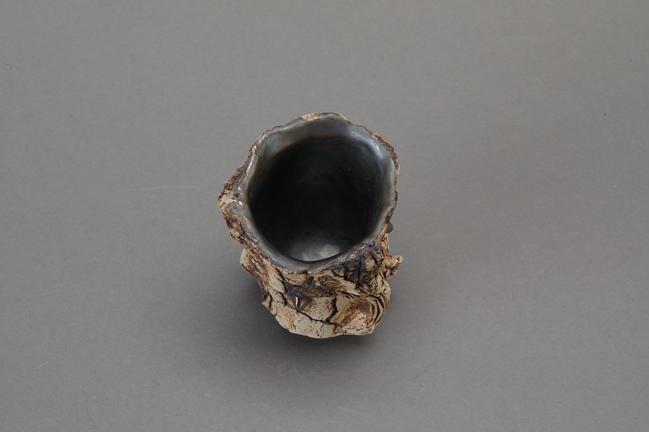 亀裂文燻銀彩ぐい呑 | 酒器 | ギャラリー器館