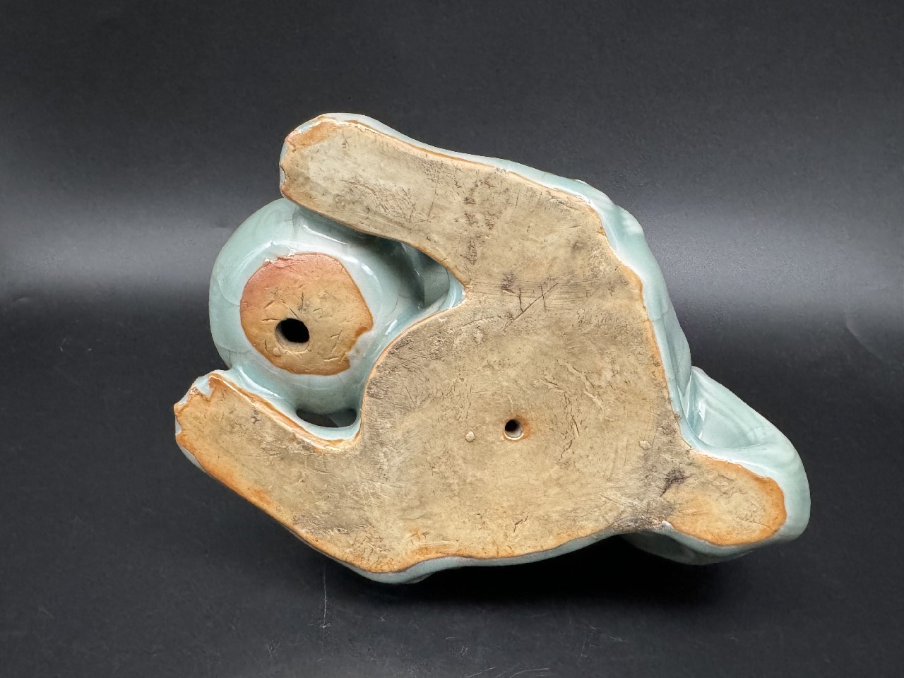 ギャラリー安原 / ご売約「応援企画」鍋島青磁 玉取り獅子置物