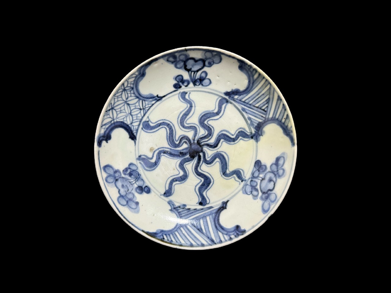 ギャラリー安原 / 初期伊万里 捻り花文皿