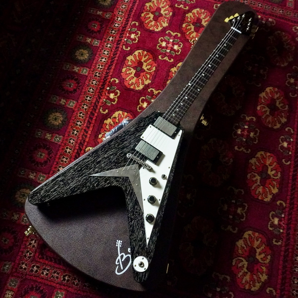 在庫情報/Bizen Works BURNED FV Korina Silver Fox #0843 | Guitar