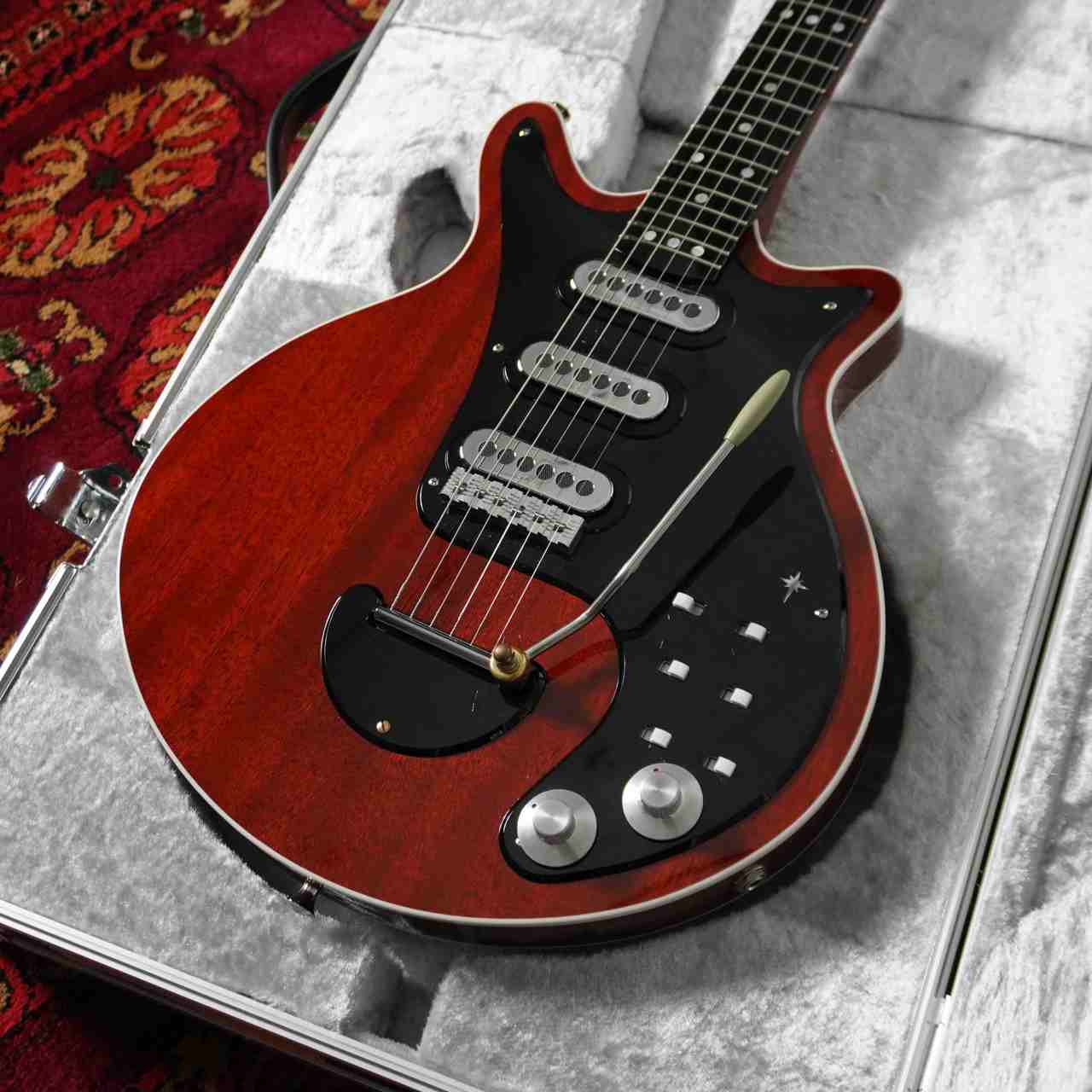 在庫情報/Kz Guitar Works Kz RS Red Special Replica w/ May Star