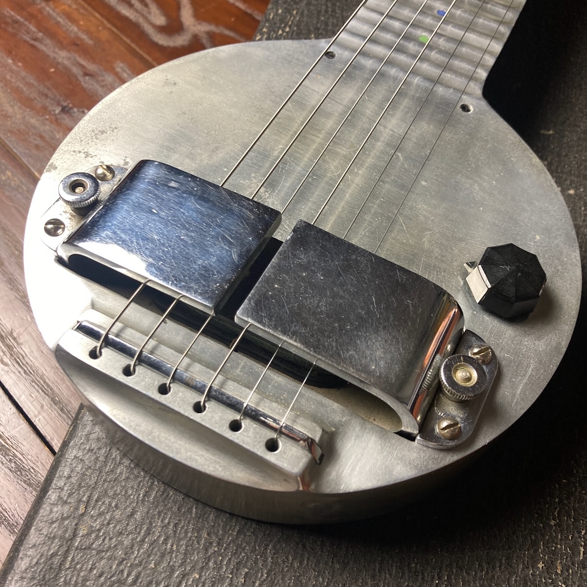 在庫情報/Rickenbacker Electro A-22 Lap Steel | Guitar Room 501