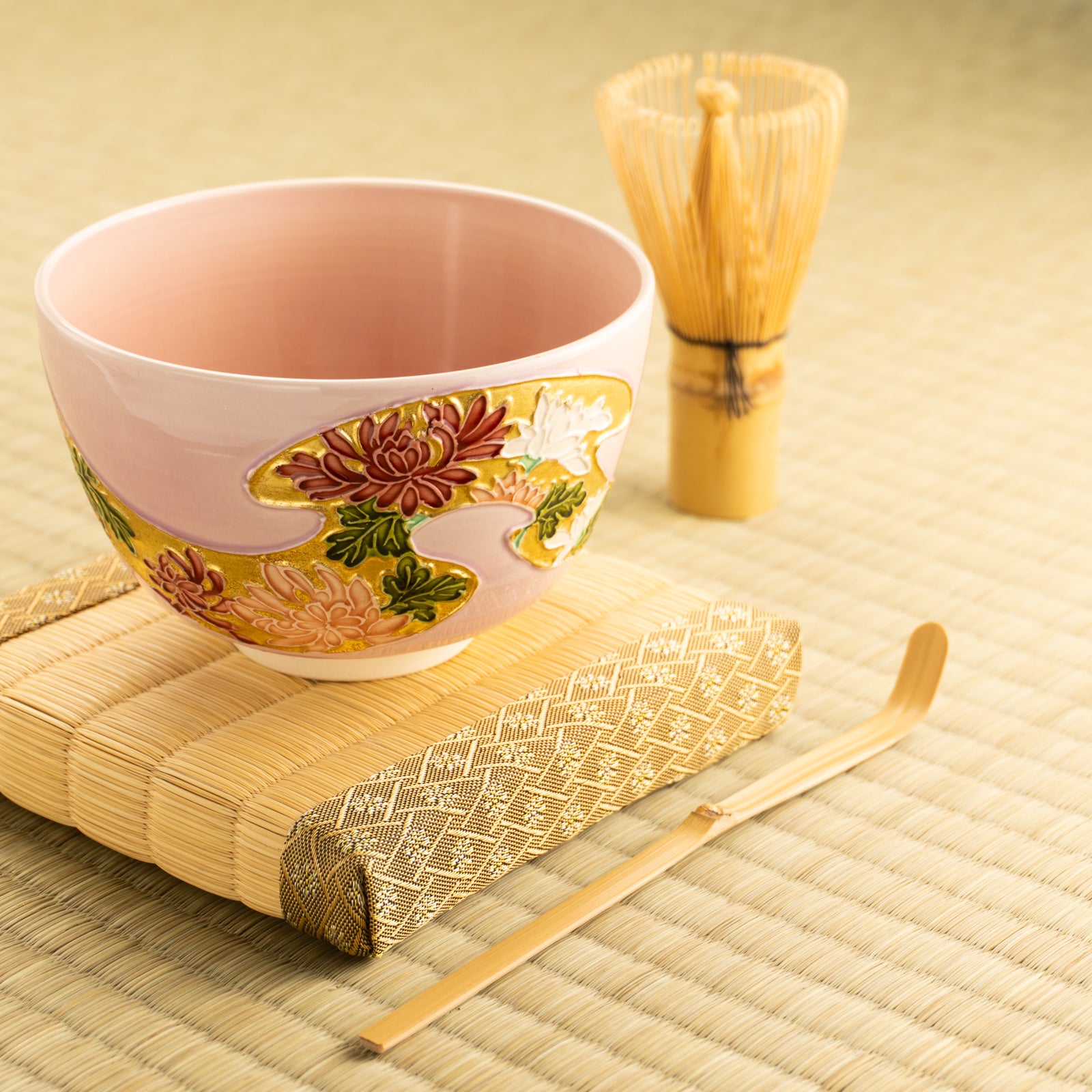 京都 清水焼】抹茶碗 桃交趾 四季草花 山本一如｜コトポッター