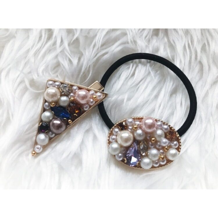 いちご畑のきつねさんラウンドレジンヘアゴム