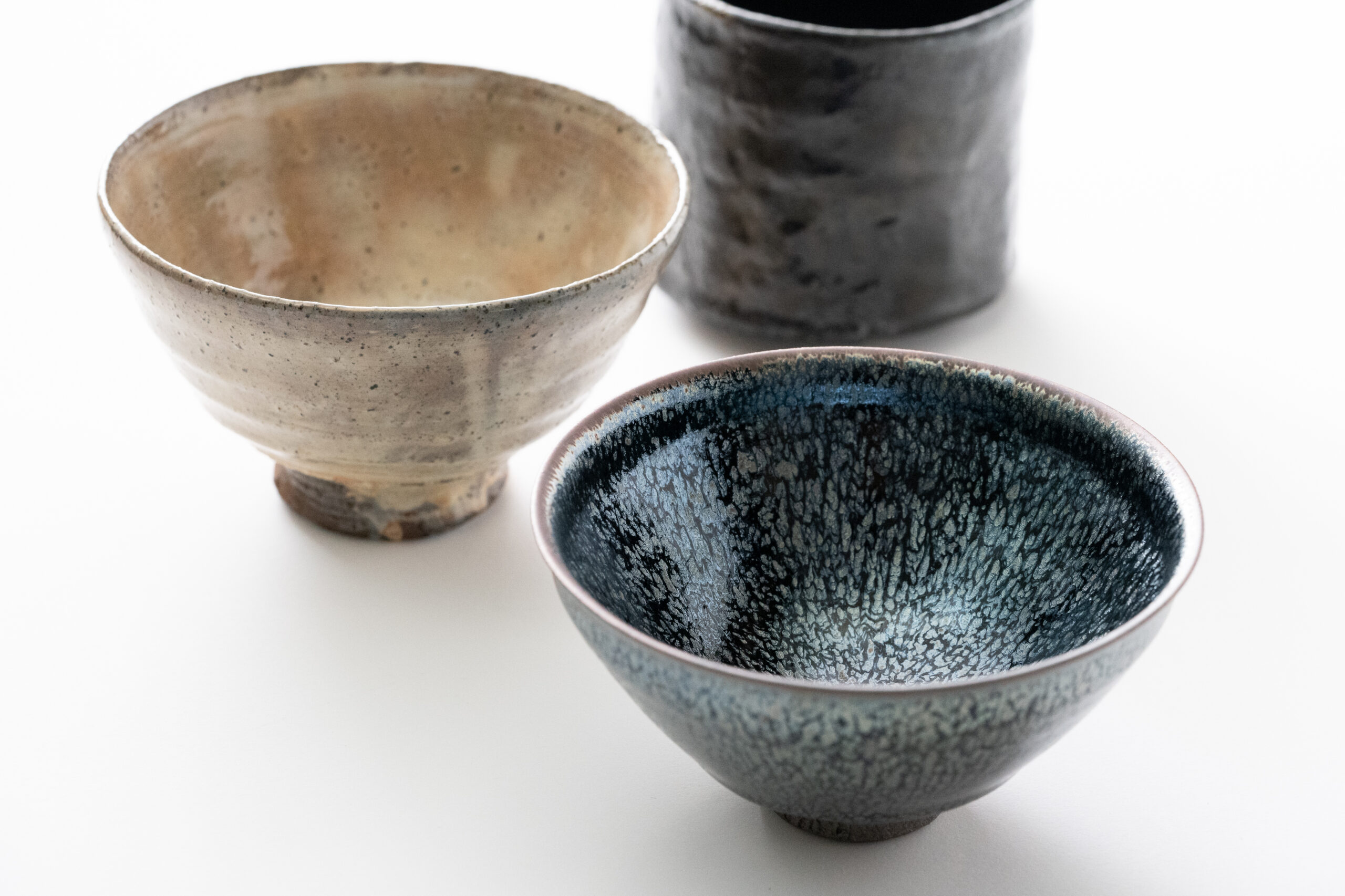 白茶碗 不二山 | 工芸品 | KOGEI STANDARD | 日本工芸のオンラインメディア