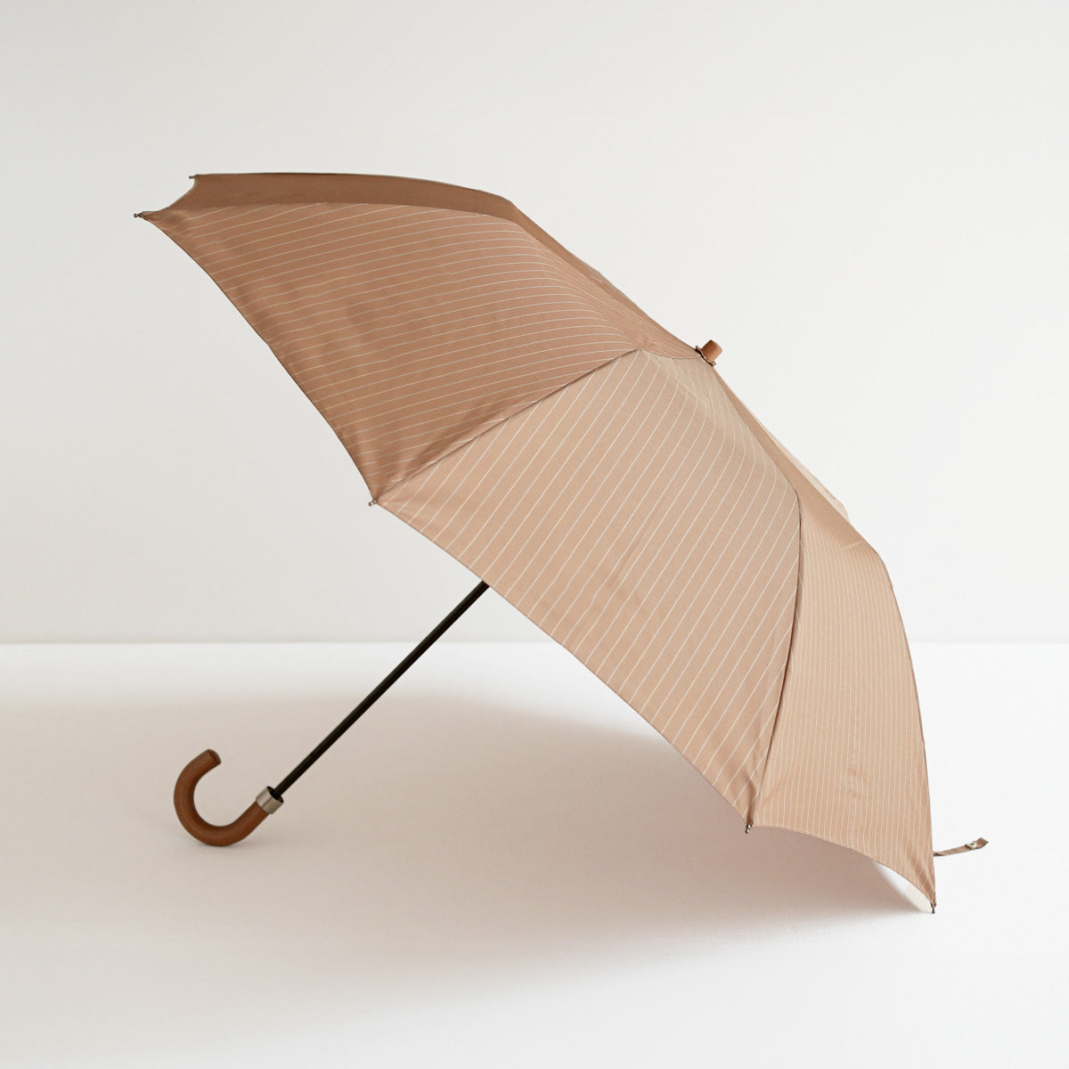 開閉が簡単な、ユニセックスの甲州織のトップレスタイプ折りたたみ傘