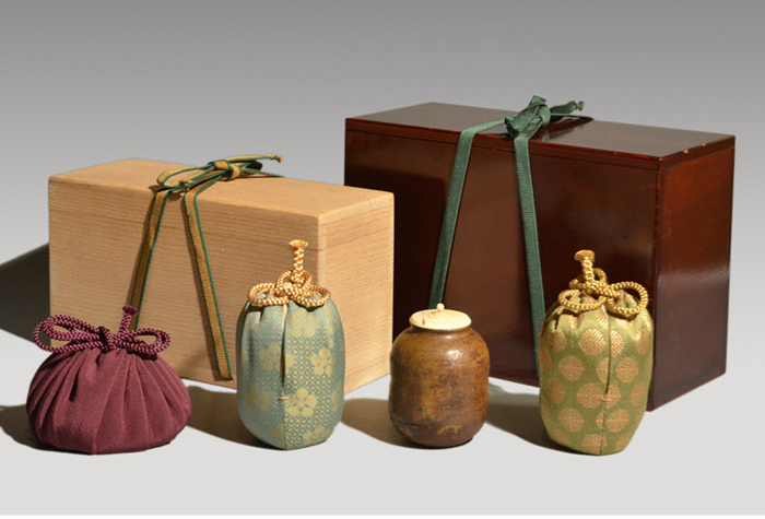 瀬戸茶入 銘「不老門」 鵬雲斎箱書 | 古美術ささき