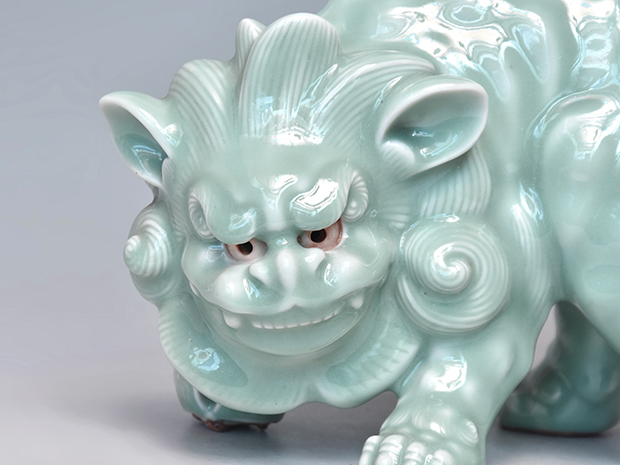 真葛窯 三代 宮川香山(作) 青磁釉 獅子置物 共箱 | 古美術ささき