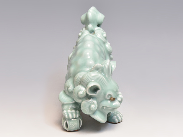 真葛窯 三代 宮川香山(作) 青磁釉 獅子置物 共箱 | 古美術ささき