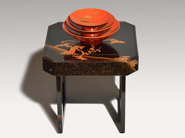 鶴に松竹梅蒔絵 三重盃と盃台 明治時代 | 古美術ささき