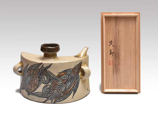 人間国宝 金城次郎 魚文マカイ(魚紋茶碗) 栞 共箱(本人書付）壷屋焼