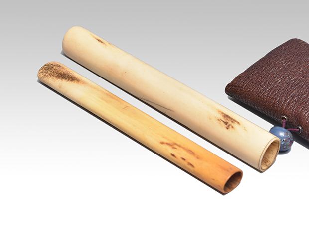 胴乱に鹿角さし 煙管付 | 古美術ささき