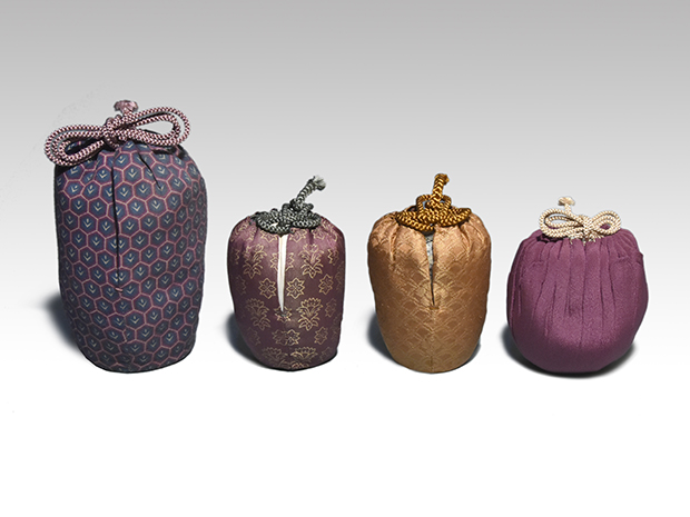 瀬戸茶入 銘「閑松」 鵬雲斎箱書 牙蓋 挽家 仕覆2 | 古美術ささき