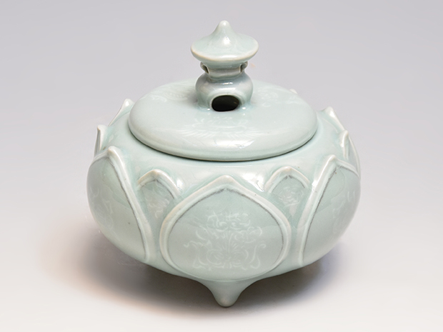 真葛窯(横浜) 二代 宮川香山(作) 青磁香炉 蓮花形 象嵌入り 共箱 | 古