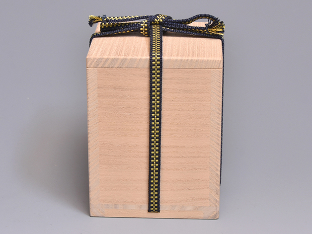 細川護熙(作) 唐津ぐい呑 共箱 壷中居個展作 | 古美術ささき