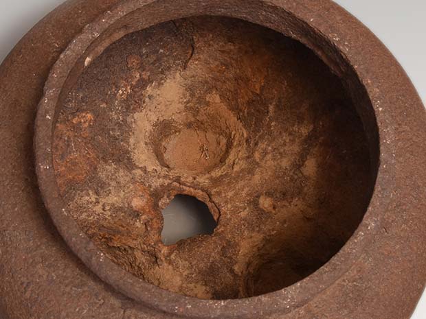 鉄琉球風炉 宝暦年間 四代 西村道爺作 大西浄長箱書 | 古美術ささき