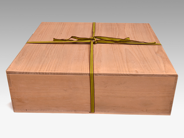 古伊万里 金彩色絵桐に鳳凰図花文大皿 径一尺八寸オーバー 江戸時代