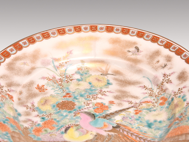 明治期 オールド香蘭社 金彩色絵雉に秋草図台皿 日肥山深川製 | 古美術