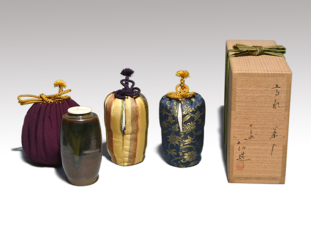 高取茶入 十三代 高取八仙(作) 共箱 牙蓋 仕覆2 御物袋 | 古美術ささき