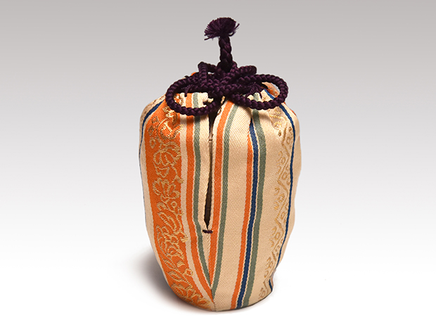 備前 火襷 肩衝茶入 木村陶峰（作） 共箱 牙蓋 仕覆（唐草文モール）未