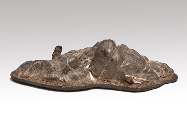 紀州 古谷石 筆架にも 手彫り唐木台座付 水石 盆石 | 古美術ささき