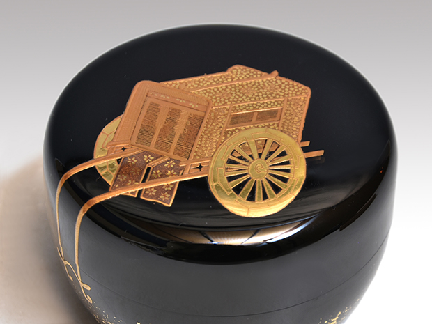 御所車蒔絵平棗 清瀬一光（作）共箱 即中斎朱在判、箱書付 | 古美術ささき